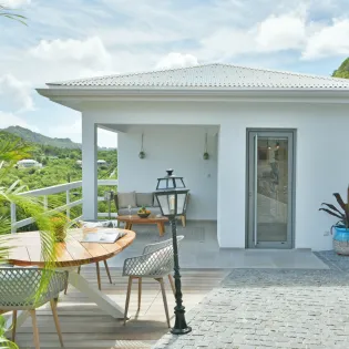 14.1 Vogue Guest House Exterior 1